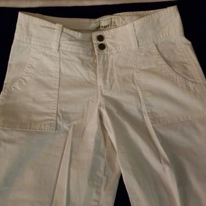 White Old Navy Capris